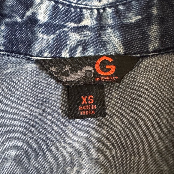 G by GUESS acid wash button down size XS - Picture 5 of 10